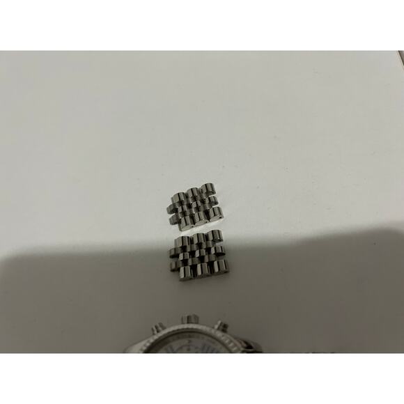 Michael Kors Womens Watch - Picture 3 of 4